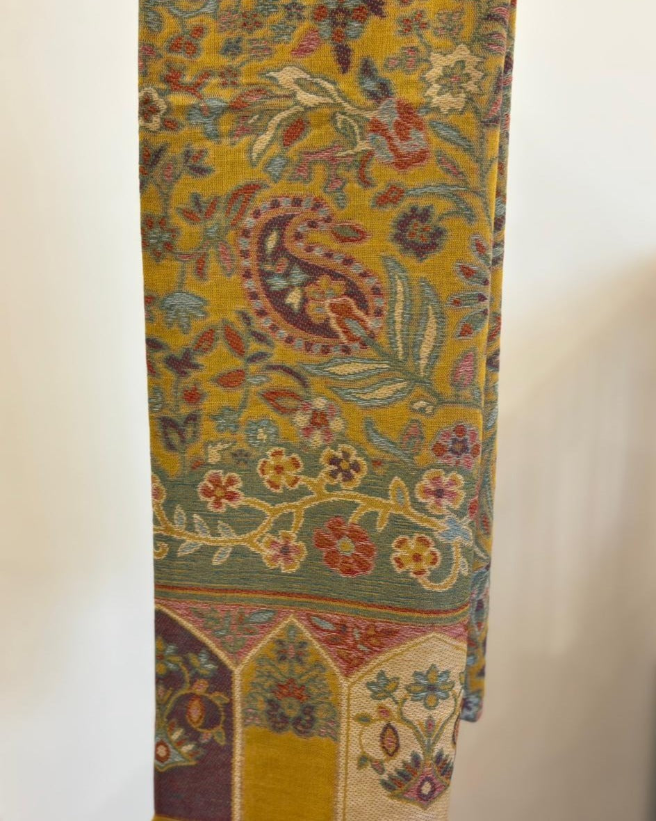 Pashmina Tales - Amber