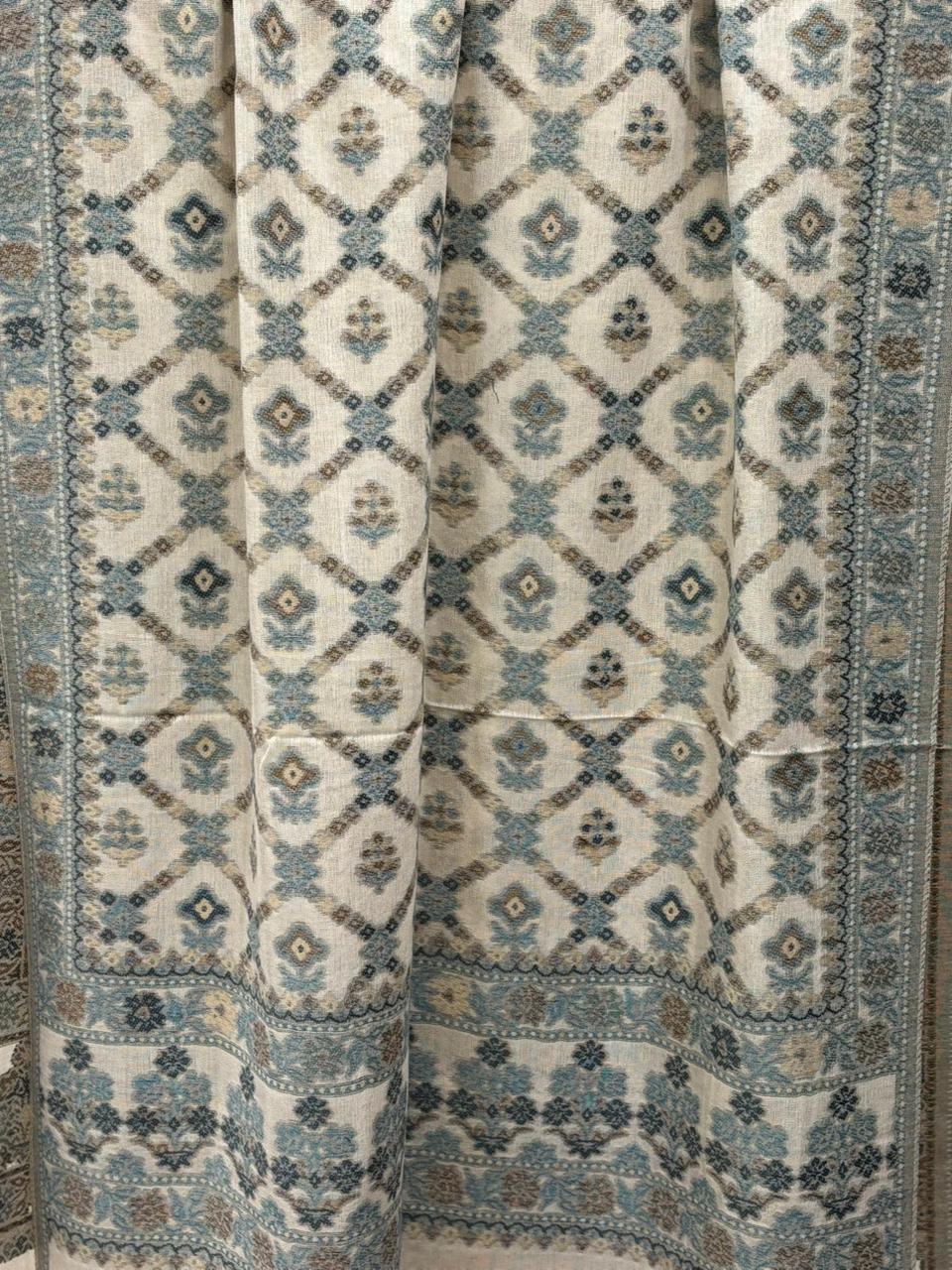 Pashmina Tales - Mahira