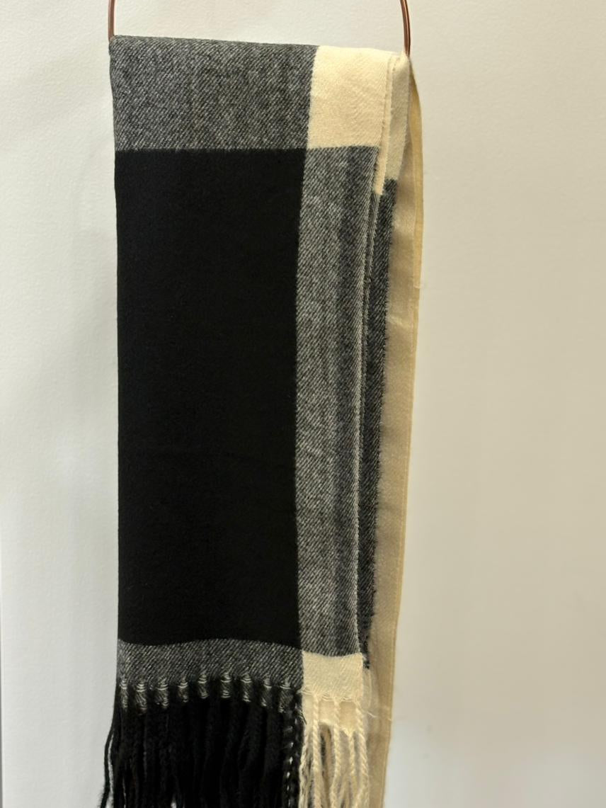 The Color Block Edit - Monochrome Duo