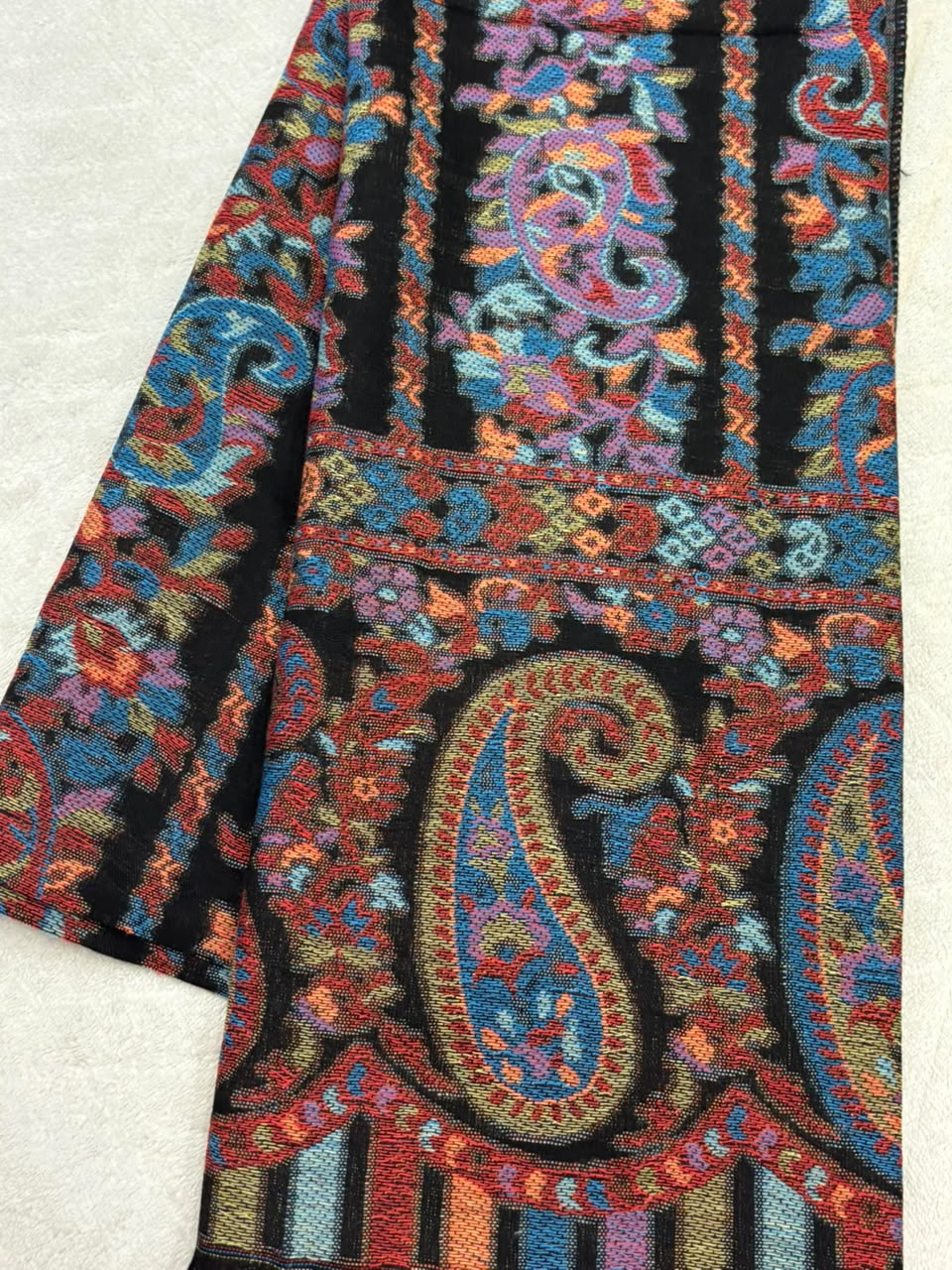 Pashmina Tales - Rangeen