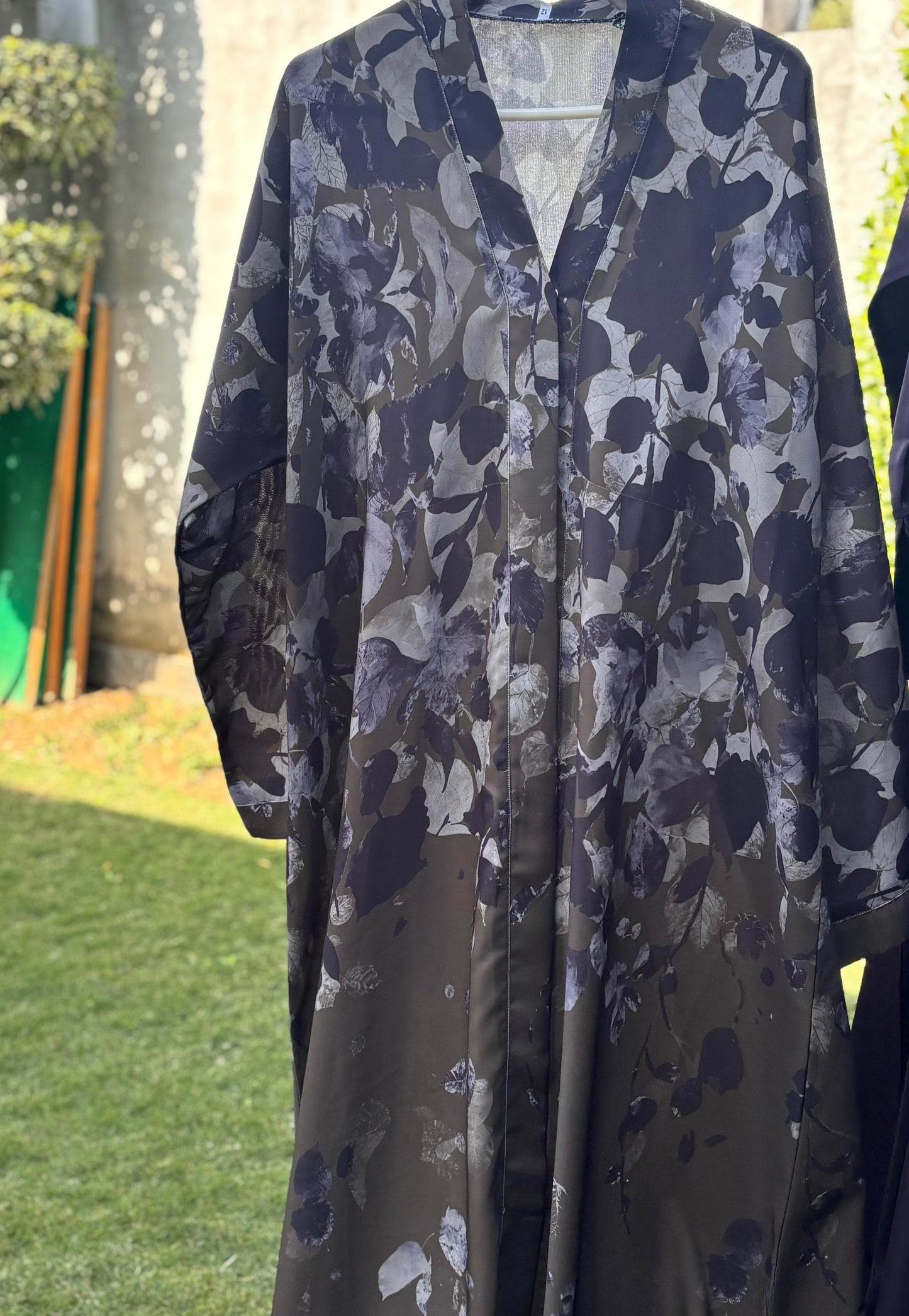 Woodlands – Printed Abaya