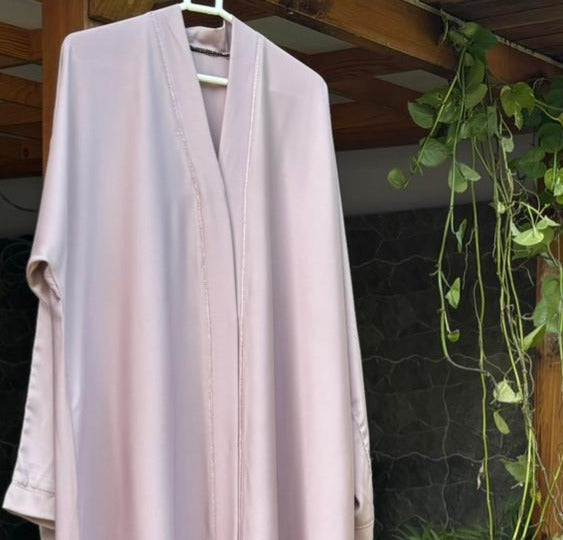 Rose Quartz – Embellished Abaya