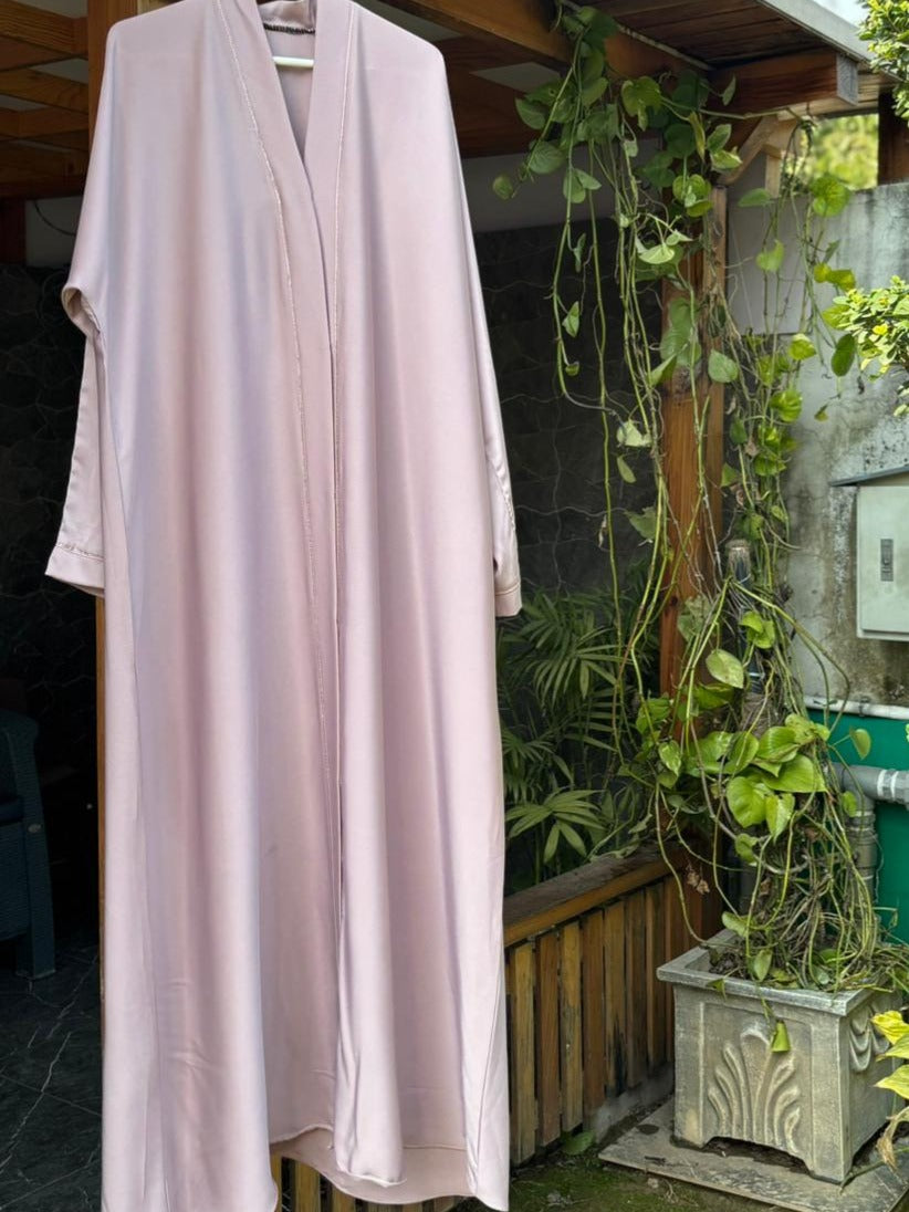 Rose Quartz – Embellished Abaya