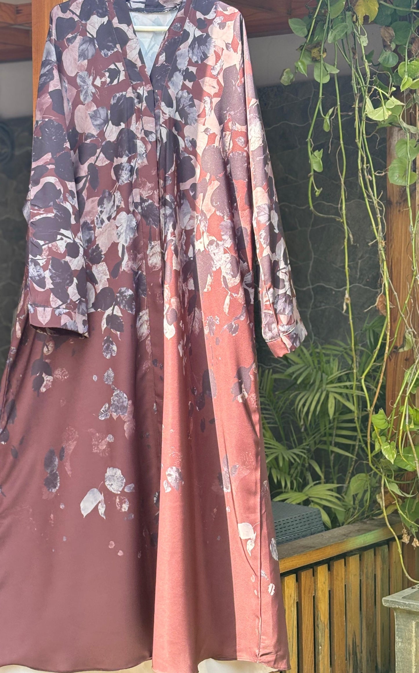 Mulberry Veil – Printed Abaya