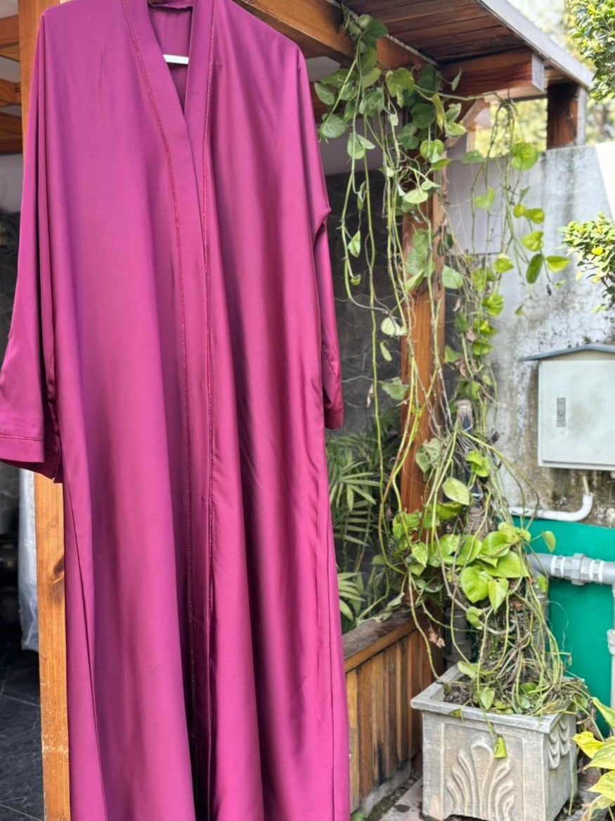 Ruby – Embellished Abaya
