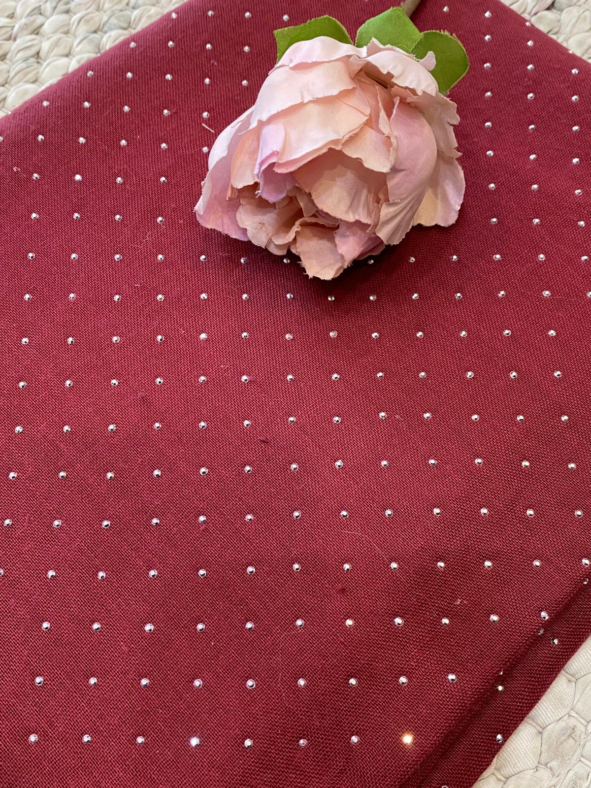 Stardust Lawn - Crimson
