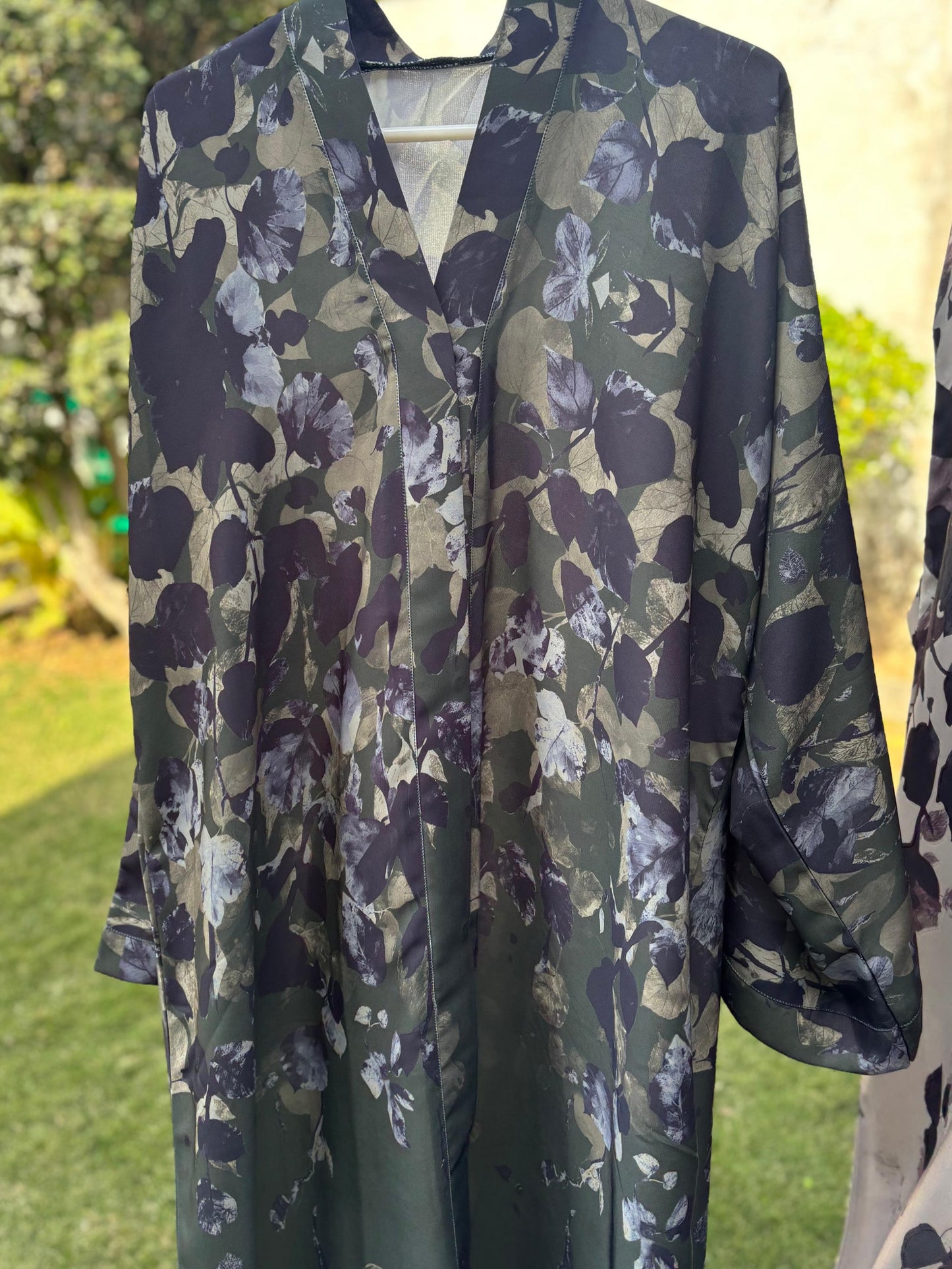 Evergreen Dusk – Printed Abaya