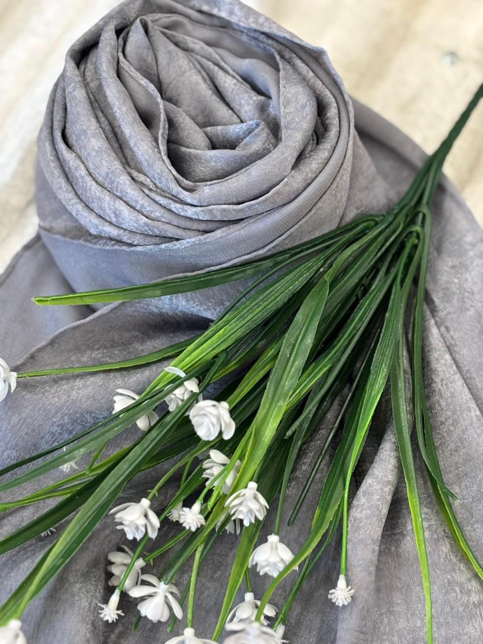Velvet Silk - Grey