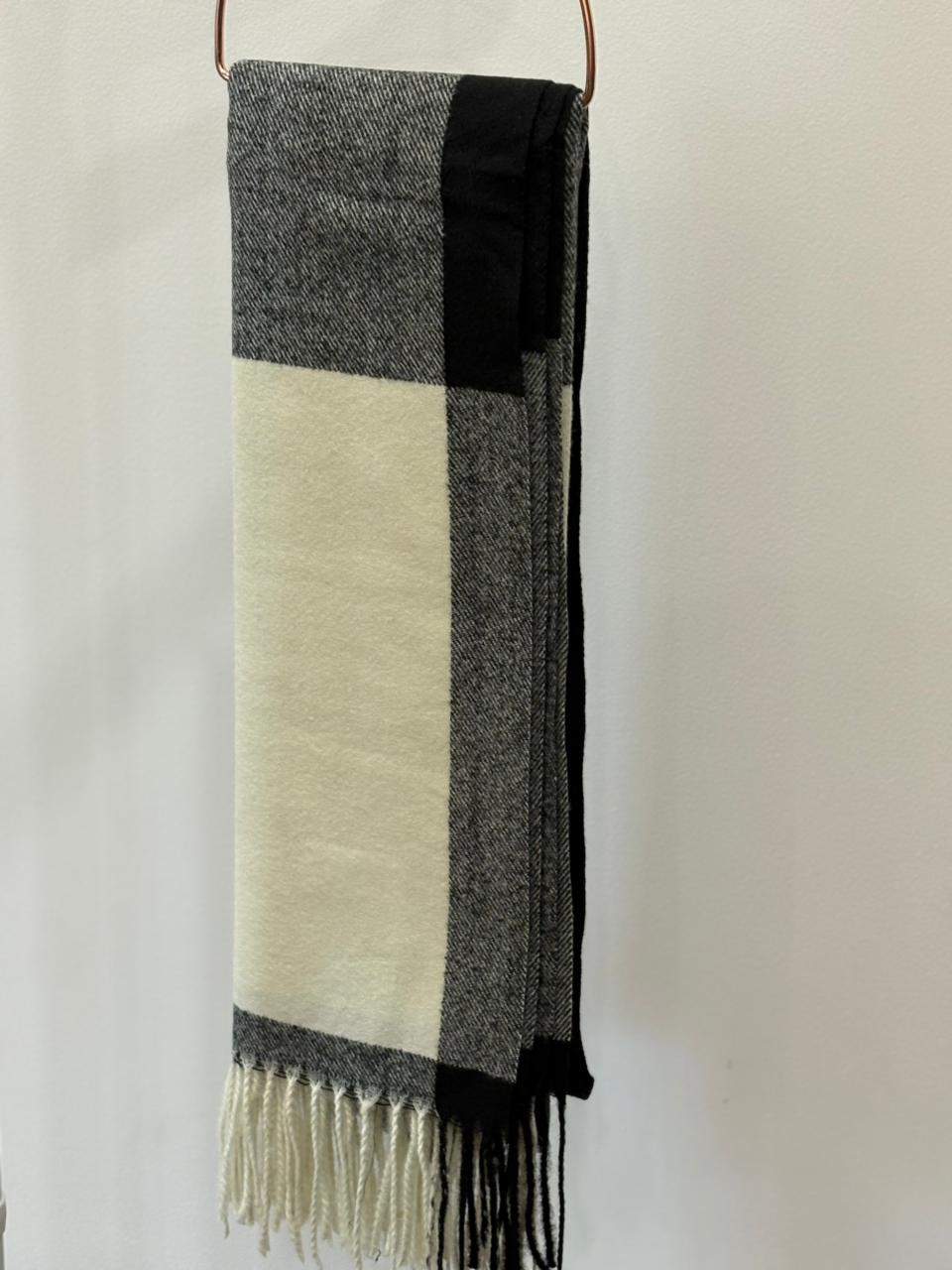 The Color Block Edit - Midnight Cream