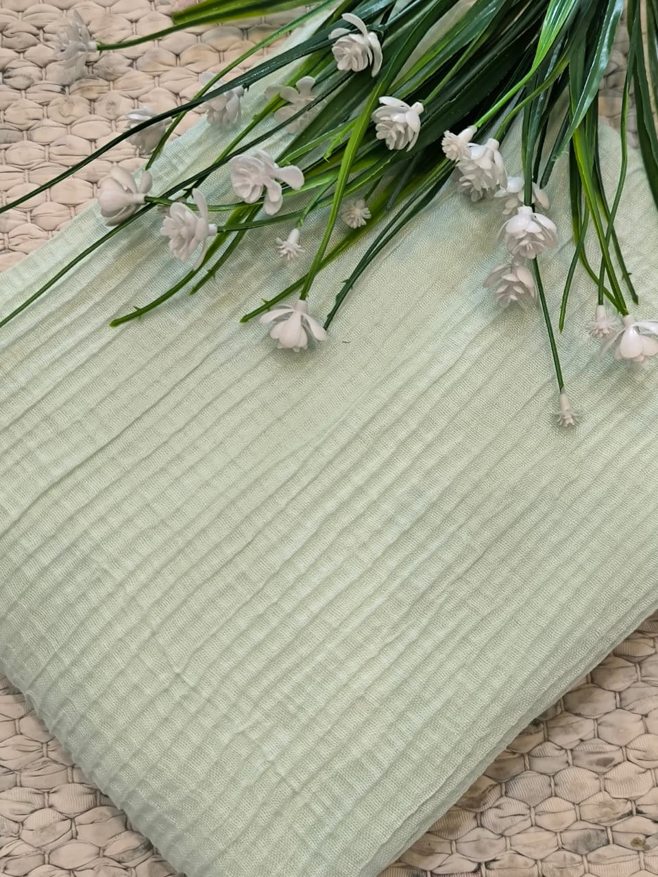 Textured Grid Lawn - Mint