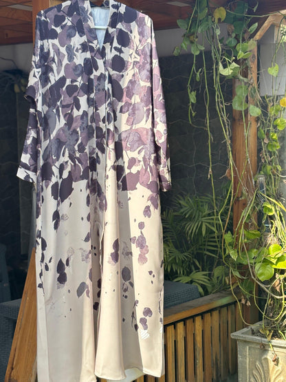 Ebony & Ivory – Printed Abaya
