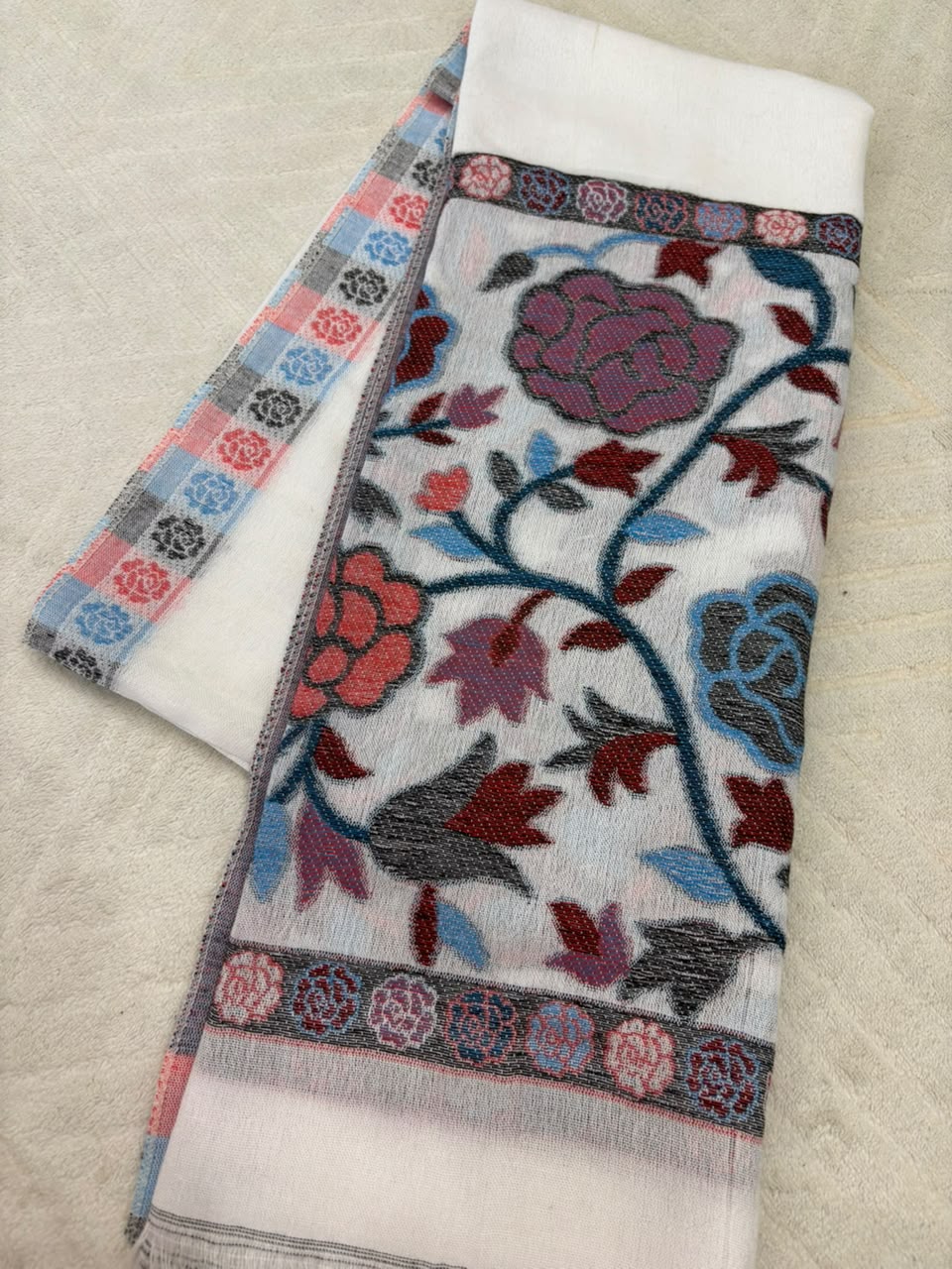 Pashmina Tales - Nur