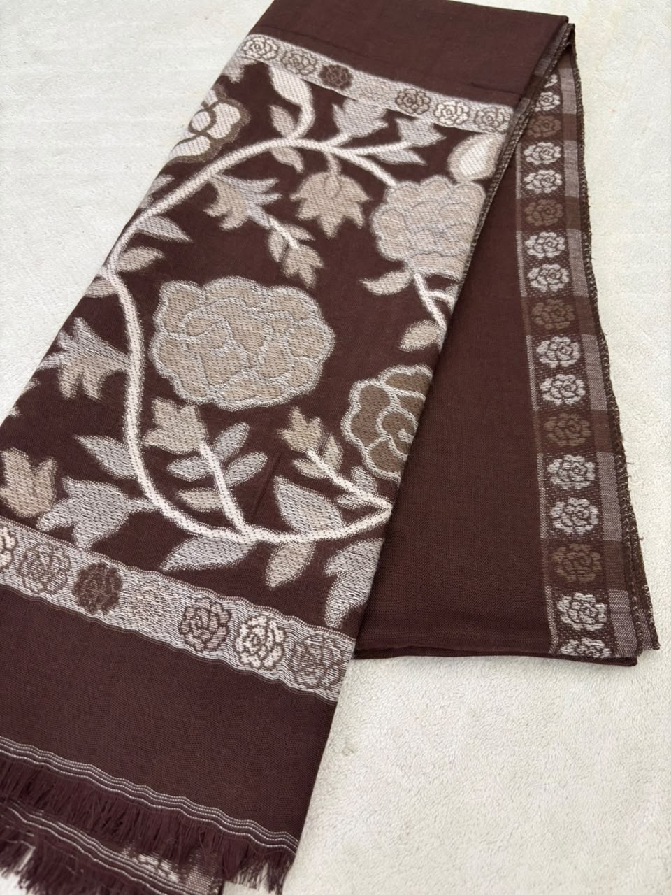 Pashmina Tales - Sahraa