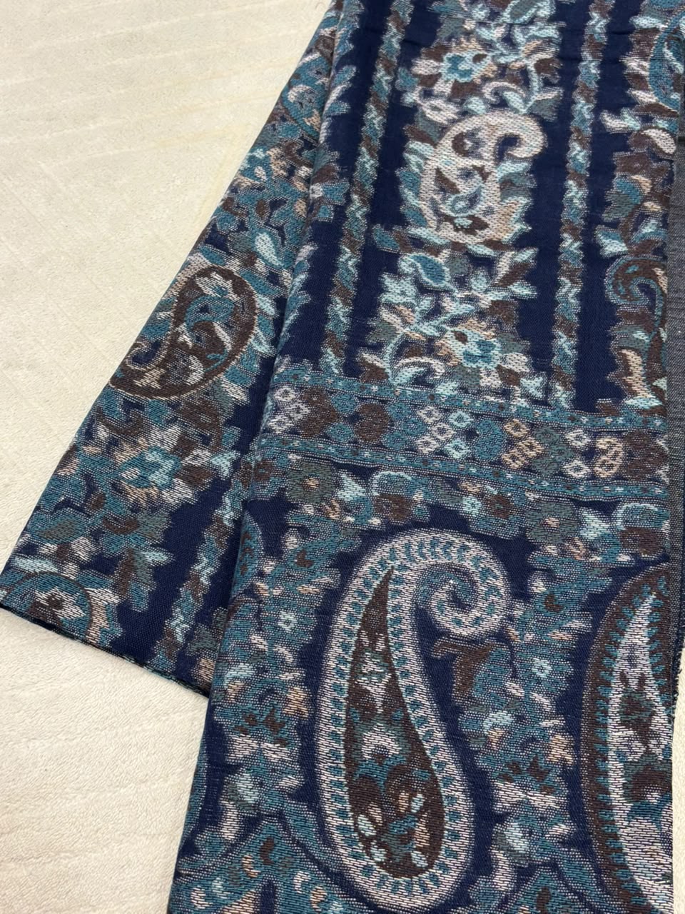 Pashmina Tales - Saliha
