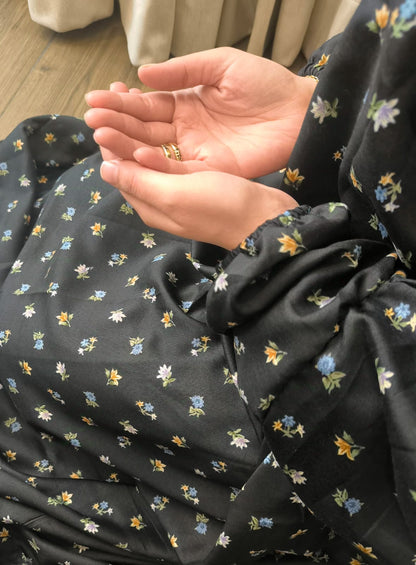 Namaz Chadar - Black Bloom